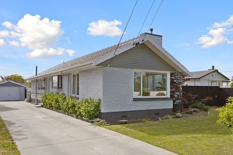 Photo of property in 45 Emlyn Place, Avondale, Christchurch, 8061