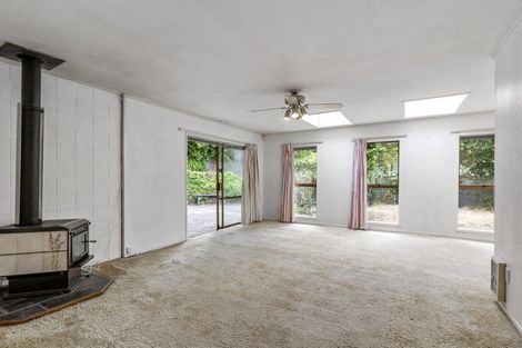 Photo of property in 41 Mappin Place, Chatswood, Auckland, 0626