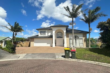 Photo of property in 9 Belsomet Place, Golflands, Auckland, 2013