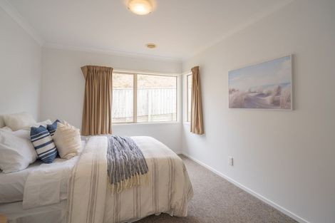 Photo of property in 20 Dusky Crescent, Aotea, Porirua, 5024