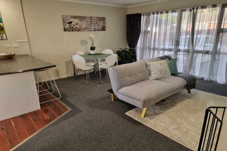 Photo of property in 2/16a Ranfurly Street, Trentham, Upper Hutt, 5018