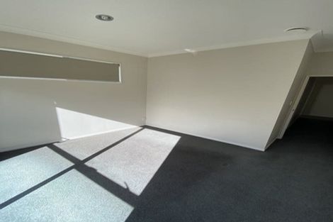 Photo of property in 12 Muirlea Drive, Flat Bush, Auckland, 2016