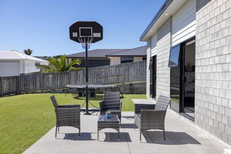 Photo of property in 74 Tynan Street, Te Puke, 3119