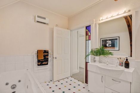 Photo of property in Whitmore Apartments, 1a/7 Stout Street, Wellington Central, Wellington, 6011