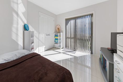 Photo of property in 17a Waller Avenue, Bucklands Beach, Auckland, 2012