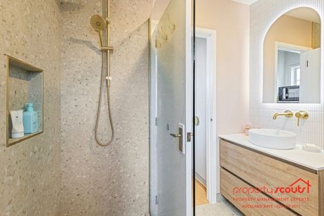 Photo of property in 2/221 Rangatira Road, Beach Haven, Auckland, 0626