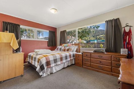 Photo of property in 15 Gem Street, Pukehangi, Rotorua, 3015