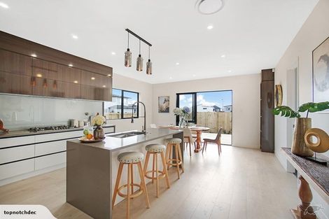 Photo of property in 18 Observation Green, Hobsonville, Auckland, 0616