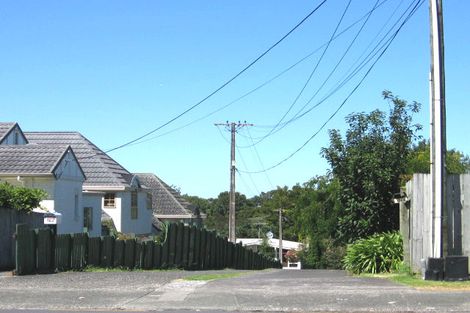 Photo of property in 184 Onewa Road, Birkenhead, Auckland, 0626
