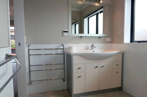 Photo of property in 6 Trusham Court, Paraparaumu, 5032