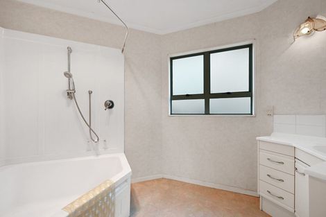 Photo of property in 394 River Road, Fairfield, Hamilton, 3214