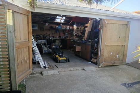 Photo of property in 2 Poole Street, Feilding, 4702