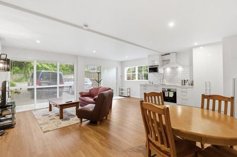 Photo of property in 17 Amapur Drive, Khandallah, Wellington, 6035