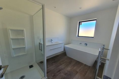 Photo of property in 1 Woodford Avenue, Woodend, 7610