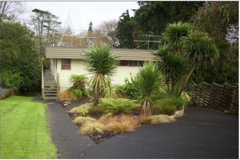 Photo of property in 1/9 Fuchsia Place, Birkdale, Auckland, 0626