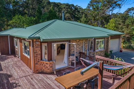 Photo of property in 6 Chenery Road, Red Beach, 0932
