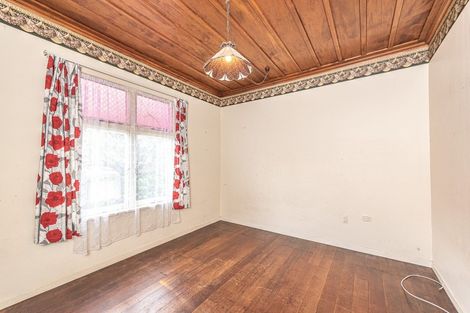 Photo of property in 3 Abbot Street, Gonville, Whanganui, 4501