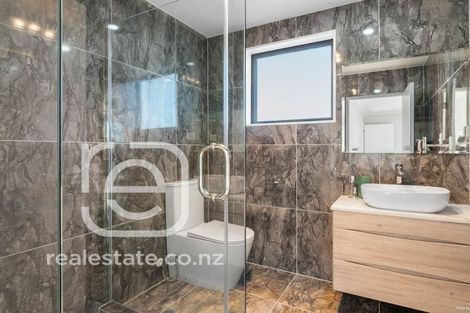Photo of property in 32 Cooladawson Drive, Flat Bush, Auckland, 2019