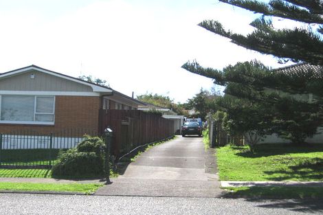 Photo of property in 1/9 Wells Road, Bucklands Beach, Auckland, 2012