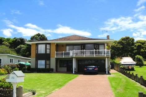 Photo of property in 32 Matakatia Parade, Matakatia, Whangaparaoa, 0930
