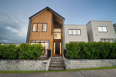 Photo of property in 2 Skua Road, Hobsonville, Auckland, 0616