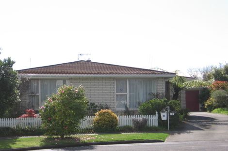 Photo of property in 3 Cramer Place, Awapuni, Palmerston North, 4412