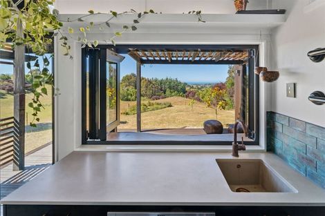 Photo of property in 466 Tasman View Road, Upper Moutere, 7175