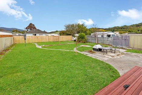 Photo of property in 11 Russell Road, Wainuiomata, Lower Hutt, 5014