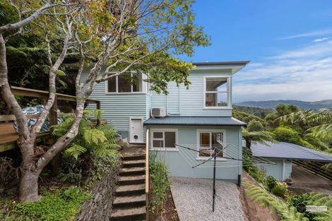 Photo of property in 128 Seddon Street, Naenae, Lower Hutt, 5011