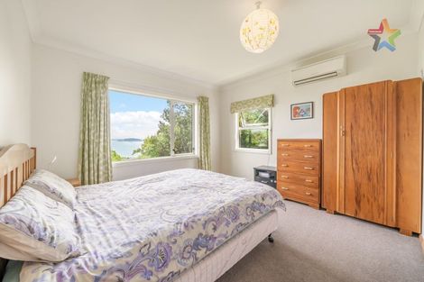 Photo of property in 12 Titiro Moana Road, Korokoro, Lower Hutt, 5012