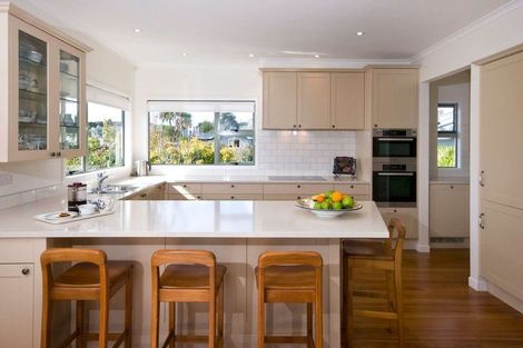 Photo of property in 83 Fisher Parade, Sunnyhills, Auckland, 2010