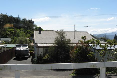 Photo of property in 37 South Terrace, Picton, 7220