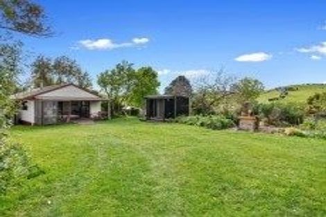 Photo of property in 27 Waikite Road, Welcome Bay, Tauranga, 3112