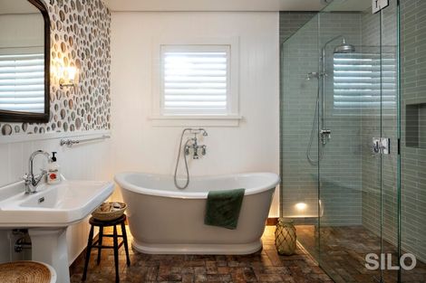 Photo of property in 41 Ocean View Road, Hatfields Beach, Orewa, 0931