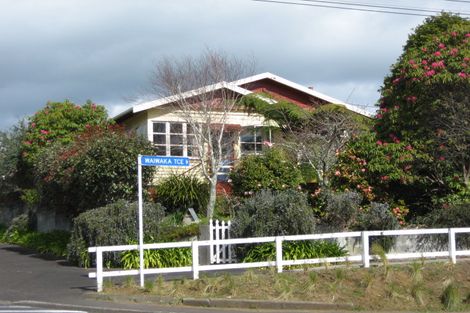 Photo of property in 2 Chilman Street, Strandon, New Plymouth, 4312