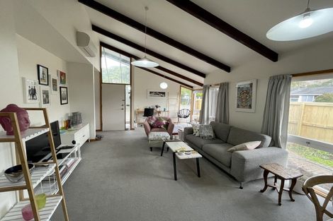 Photo of property in 5 Raekura Place, Redcliffs, Christchurch, 8081