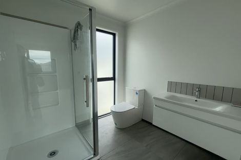 Photo of property in 15a Rose Leigh Drive, Cambridge, 3434