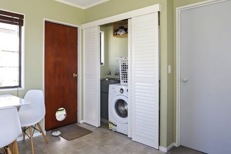 Photo of property in 10a Te Arawa Place, Welcome Bay, Tauranga, 3112