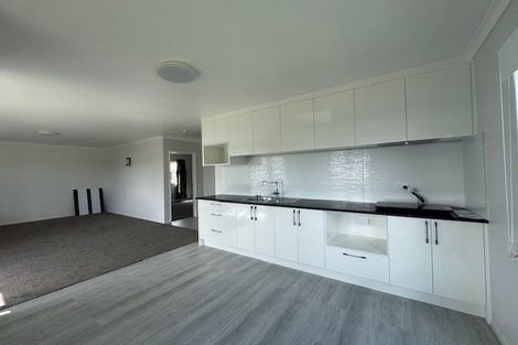 Photo of property in 21 Tranent Road, Mangere, Auckland, 2022