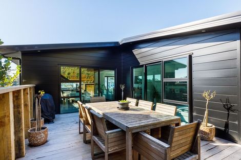 Photo of property in 46 Fernbrook Drive, Hurworth, New Plymouth, 4310