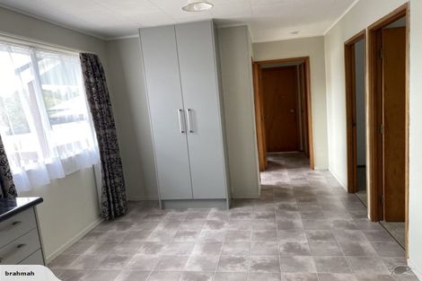 Photo of property in 16 Penfold Place, Henderson, Auckland, 0610