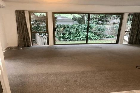 Photo of property in 2/17 Paris Place, Birkenhead, Auckland, 0626