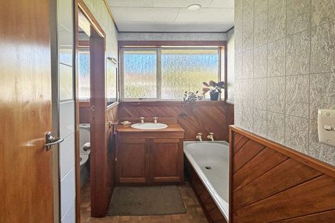 Photo of property in 96 Daniels Road, Redwood, Christchurch, 8051