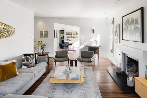 Photo of property in 76 Princes Street, Cambridge, 3434