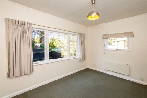 Photo of property in 180 Te Moana Road, Waikanae, 5036