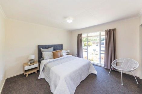 Photo of property in 42 Meadowbrook Drive, Cloverlea, Palmerston North, 4412