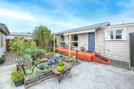 Photo of property in 22 Staffa Street, Woolston, Christchurch, 8062