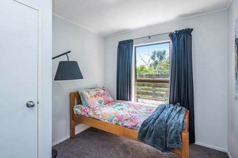 Photo of property in 82 Gray Avenue, Paraparaumu Beach, Paraparaumu, 5032