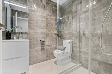 Photo of property in 100 Parkview Drive, Gulf Harbour, Whangaparaoa, 0930