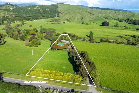 Photo of property in 66 Ringawhati Road, Otaki, 5583
